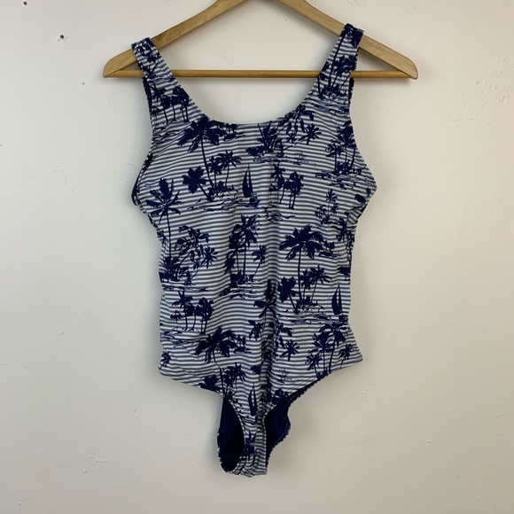 Vineyard Vines Blue and White One Piece Swimsuit - Picture 4 of 8